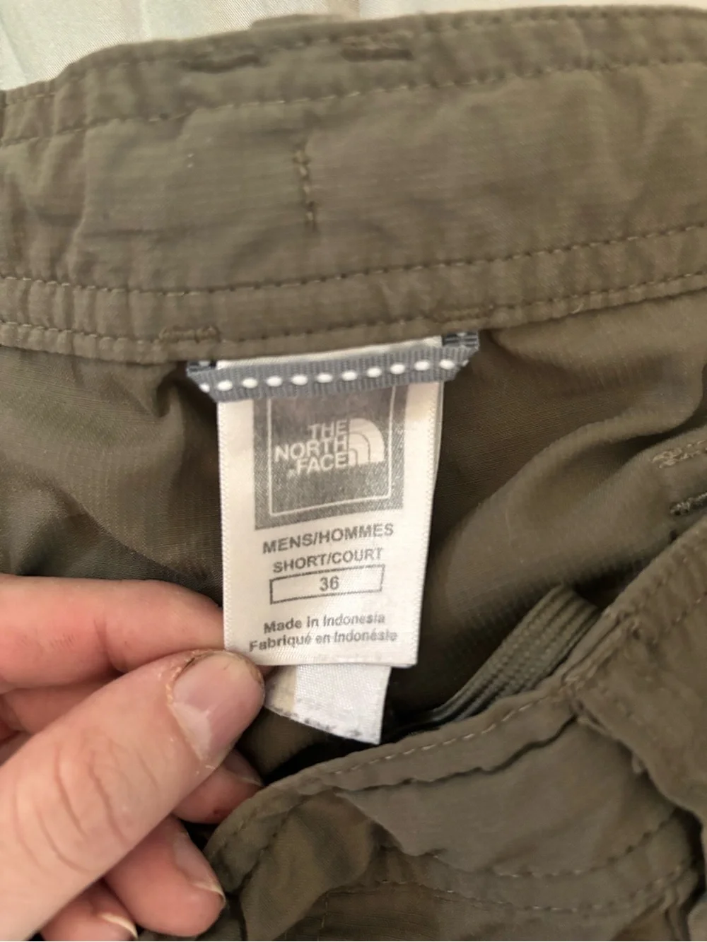 Men's Northface Cargo Hiking Pants in Olive Green